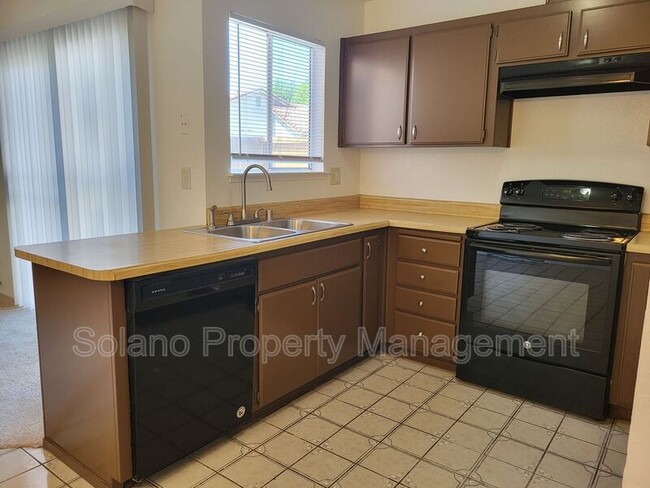 Building Photo - 1801 Rhine Ct