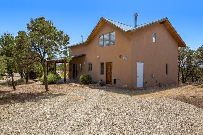 Building Photo - 27 Spanish Peaks Rd