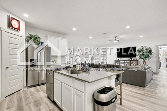 Building Photo - 3839 Hordley Ter Trl