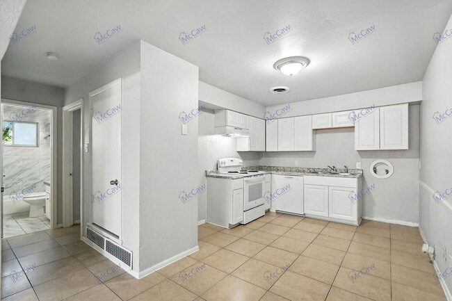 Building Photo - 2605 14th St
