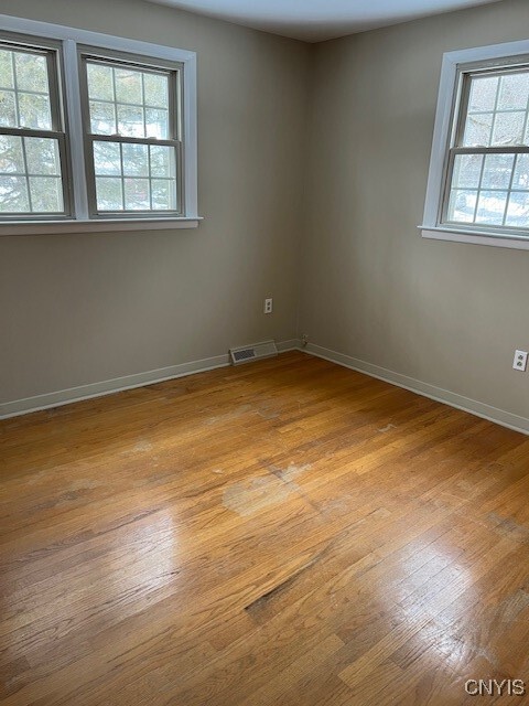 Building Photo - 4593 Brookhill Dr S