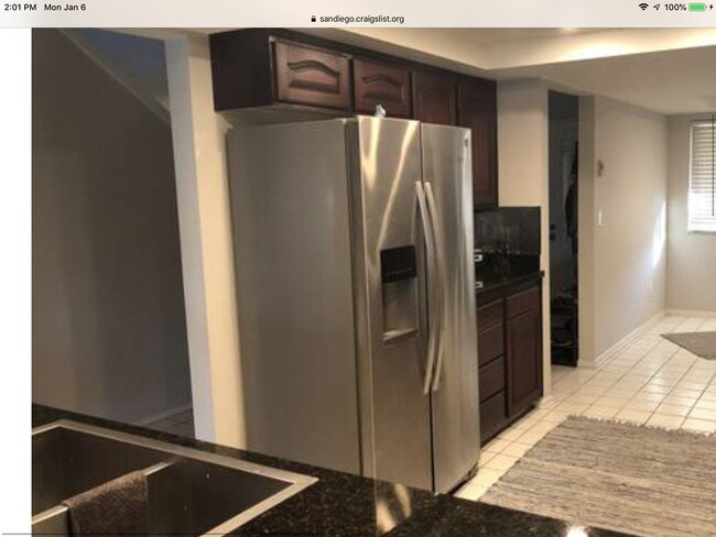 Building Photo - 135 S Sierra Ave