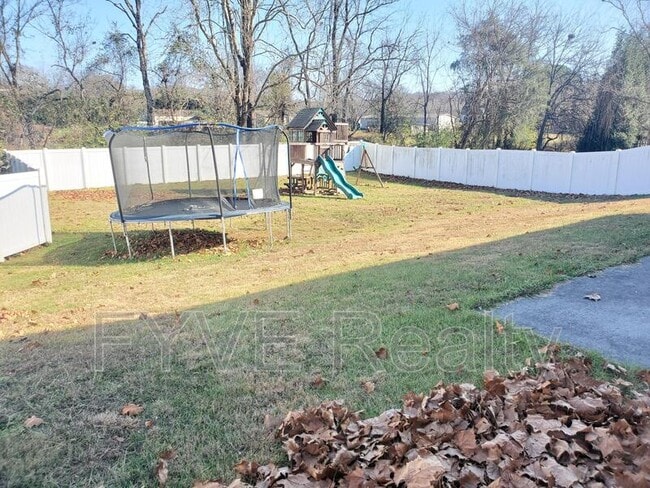 Building Photo - 2426 Middlebrook Ridge Ln