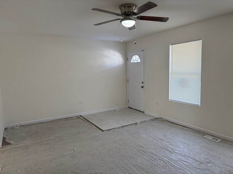 Building Photo - 12327 S Parnell Ave