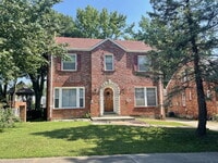 Building Photo - 2944 Moniteau Dr