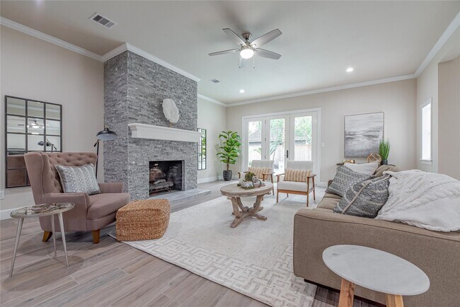 Building Photo - 3123 Baywood Park Dr