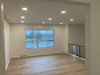 Building Photo - 431 N Thompson Rd