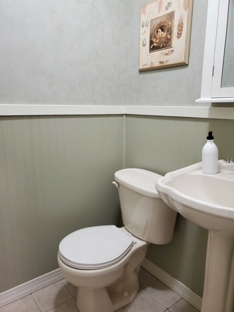 Half Bathroom - 1566 Thompson Ave