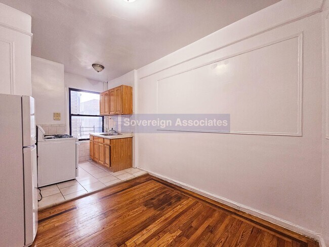 Building Photo - 134 Haven Avenue