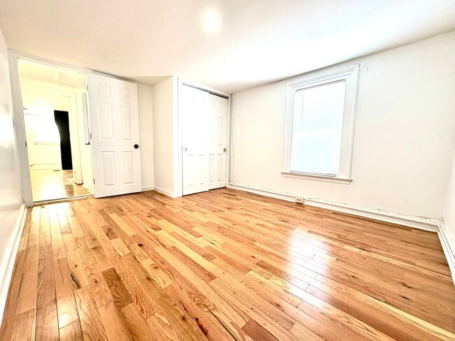 Building Photo - 14 Hackmatack St