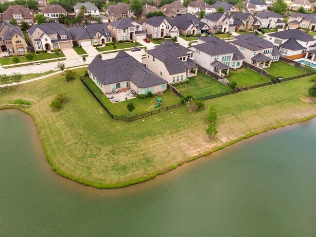 Building Photo - 4227 Carol Ridge Dr