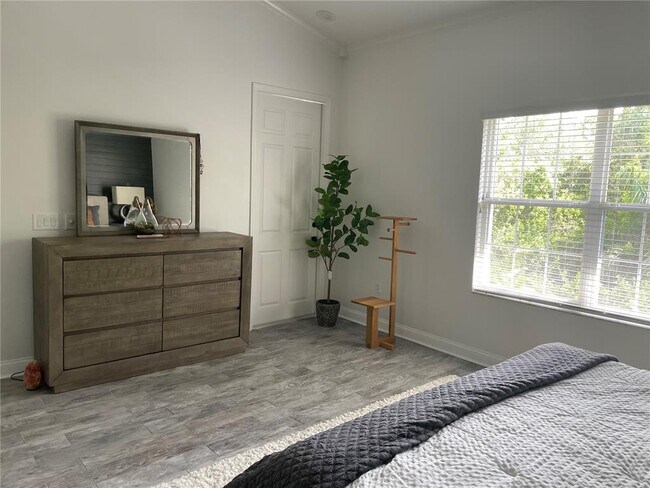 Building Photo - 3510 54th Dr W