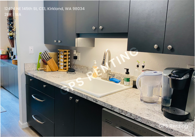 Building Photo - Fully Renovated Ground-Floor Unit – No Steps!