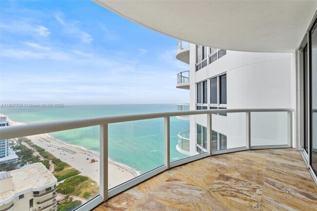 Building Photo - 6365 Collins Ave