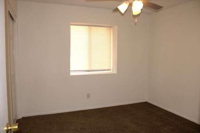 Building Photo - Charming 3-Bedroom Retreat with Spacious B...