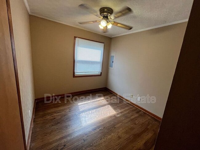Building Photo - 2009 Brell Dr