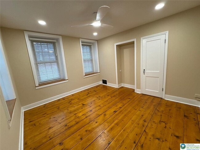 Building Photo - 3686 Lower Saucon Rd