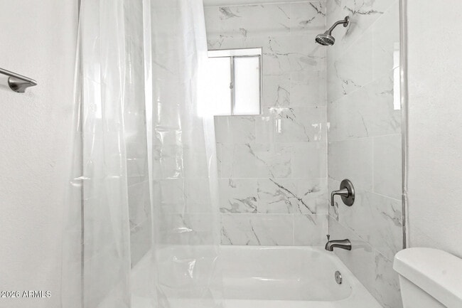 Building Photo - 5913 E Decatur St