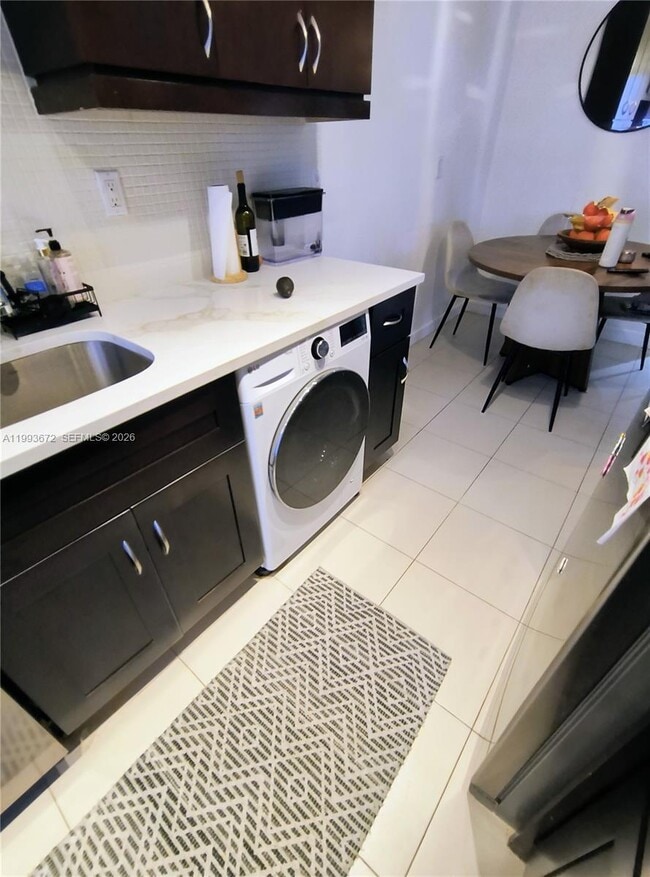 Building Photo - 1335 15th St