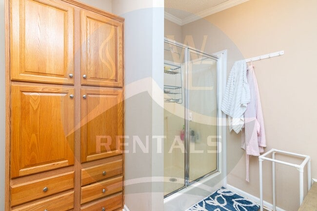 Building Photo - 4 bedroom 2 bath Double-Wide Trailer tastefully decorated and fully furnished available 12/1/25  ...