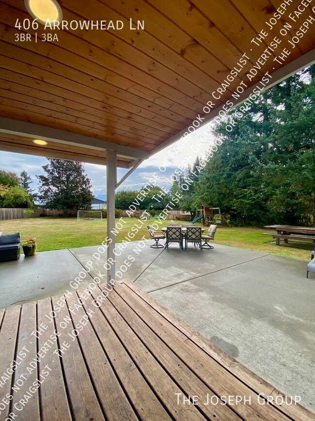 Building Photo - 406 Arrowhead Ln