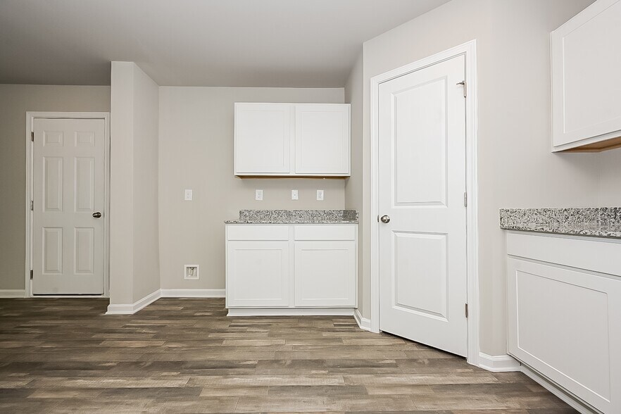Building Photo - 316 Shalako Ln