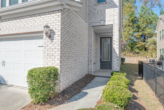 Building Photo - Beautiful Home in Prime Ballantyne Location