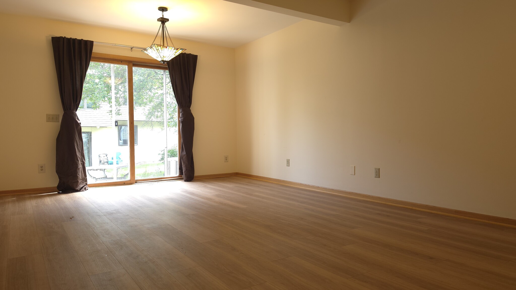 Building Photo - 69 Ponwood Cir