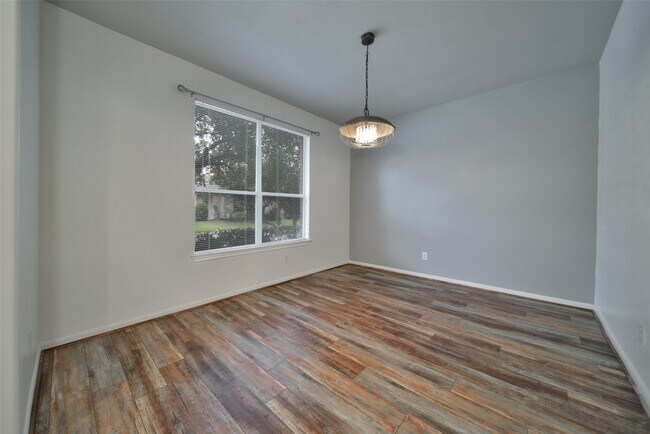 Building Photo - 17247 Mitchell Pass Ln