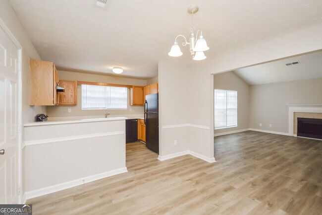 Building Photo - 85 Creek Bottom Dr