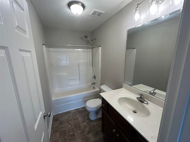 Building Photo - 273 Audley Ave