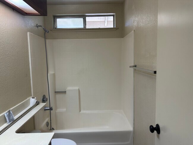 Building Photo - 2156 Sunhaven Cir