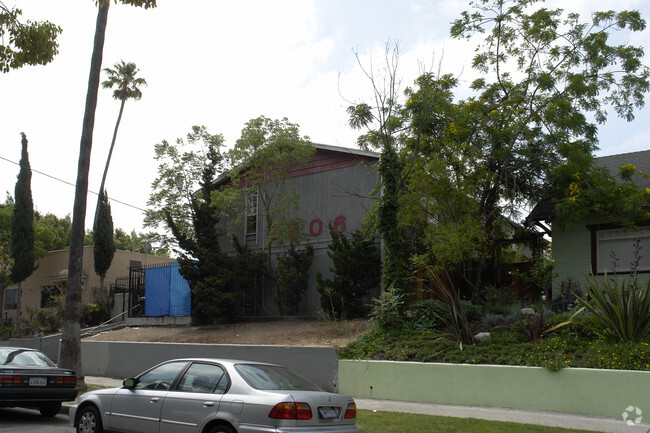 Primary Photo - 5806 Camerford Ave