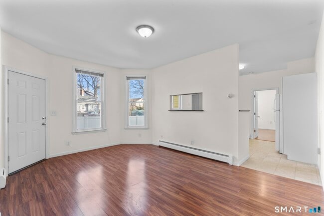 Building Photo - 83 Prospect St