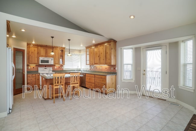 Building Photo - 144 S Mountain Rd