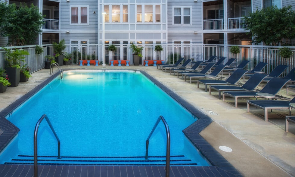 Building Photo - The Clarendon