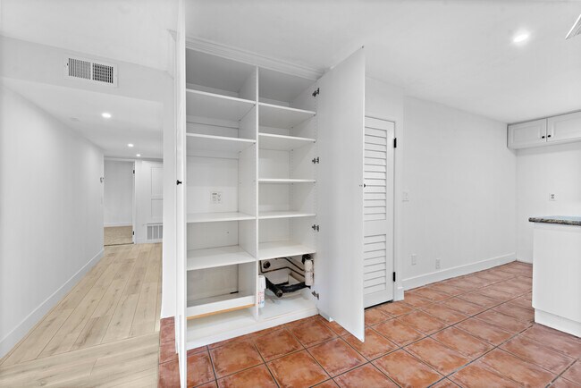 Building Photo - 2501 S El Camino Real