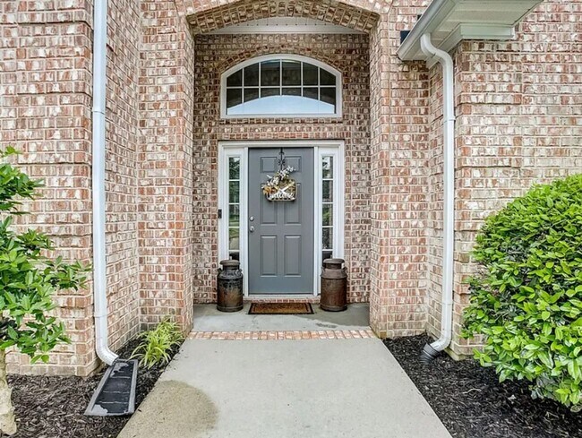 Building Photo - Spring Hill Gem! 3BR Home w/ Patio, Fire P...