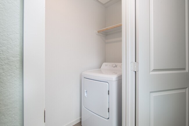 Building Photo - 14852 N Ascot Bnd Cir