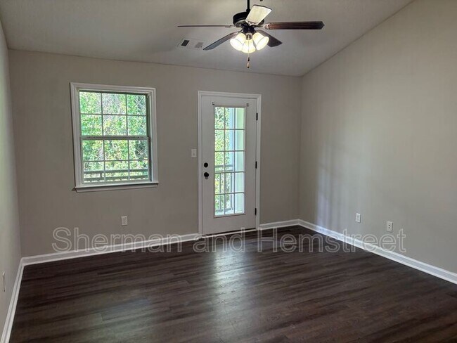 Building Photo - 3101 London Ct SW
