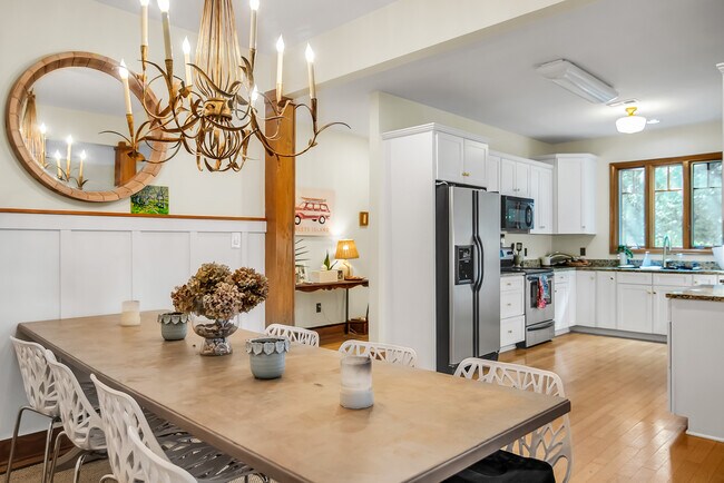 Building Photo - 203 Da Gullah Way