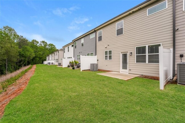 Building Photo - 1141 Pt Pl Dr