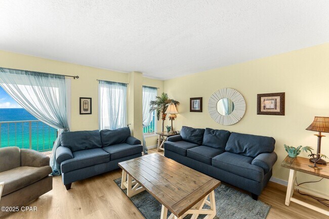 Building Photo - 8743 Thomas Dr