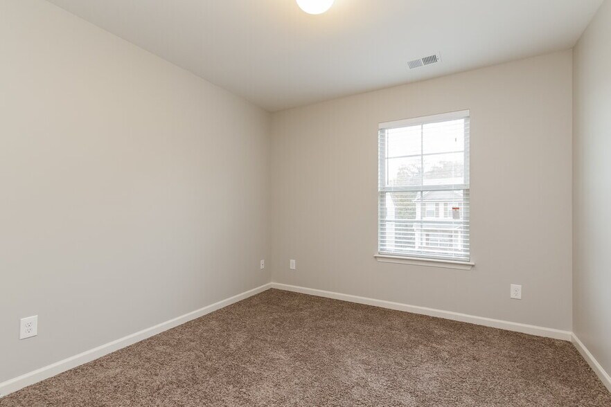 Building Photo - 3375 Ivey Ridge Rd NE