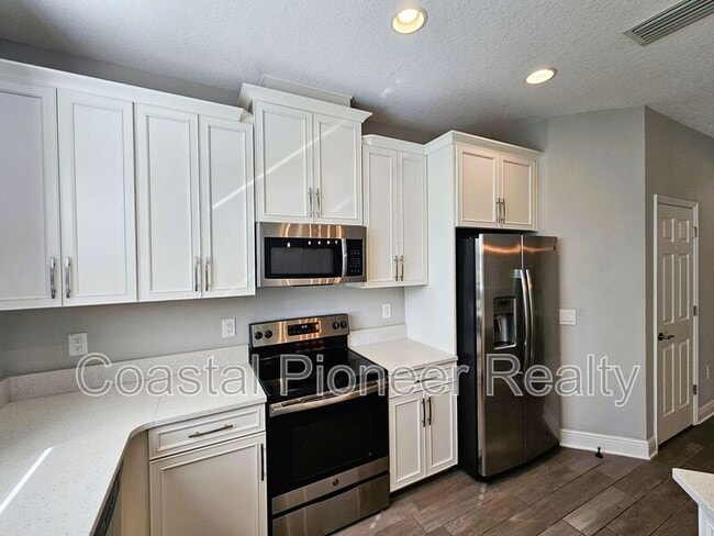 Building Photo - 30219 Southwell Ln