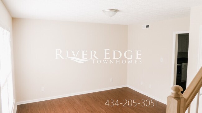 Living Room - 504 Lusardi Dr