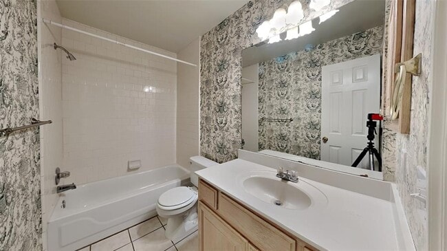 Building Photo - 2013 Cedar Meadow Ln