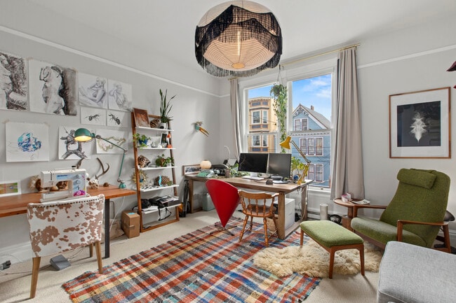 Building Photo - 32A Landers St
