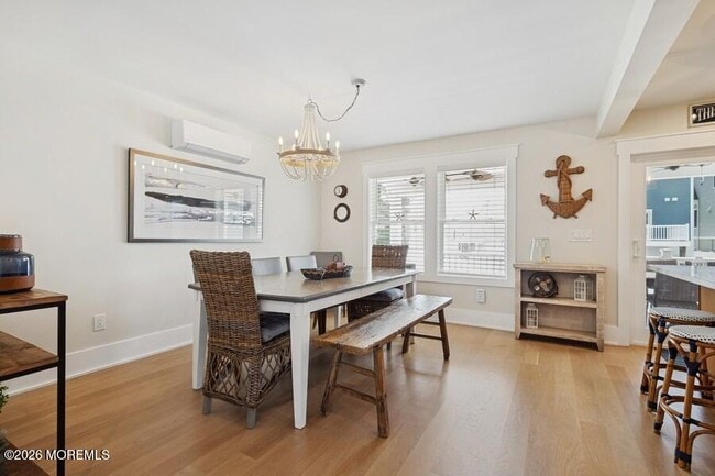 Building Photo - 124 2nd Ave