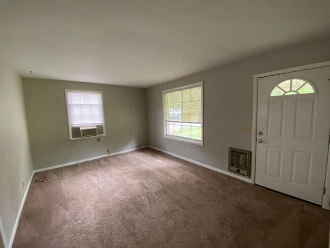 Building Photo - Cute 1 Bedroom in East Nashville!